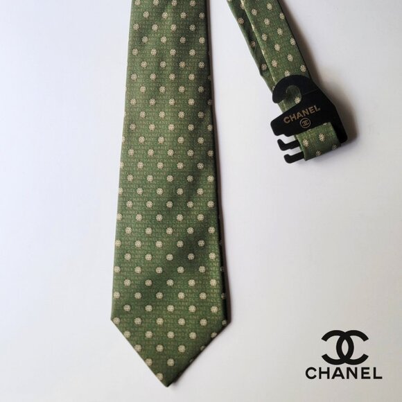 CHANEL Men's Vintage Tie 100% Silk Made in Italy green with cameillas - Picture 1 of 6